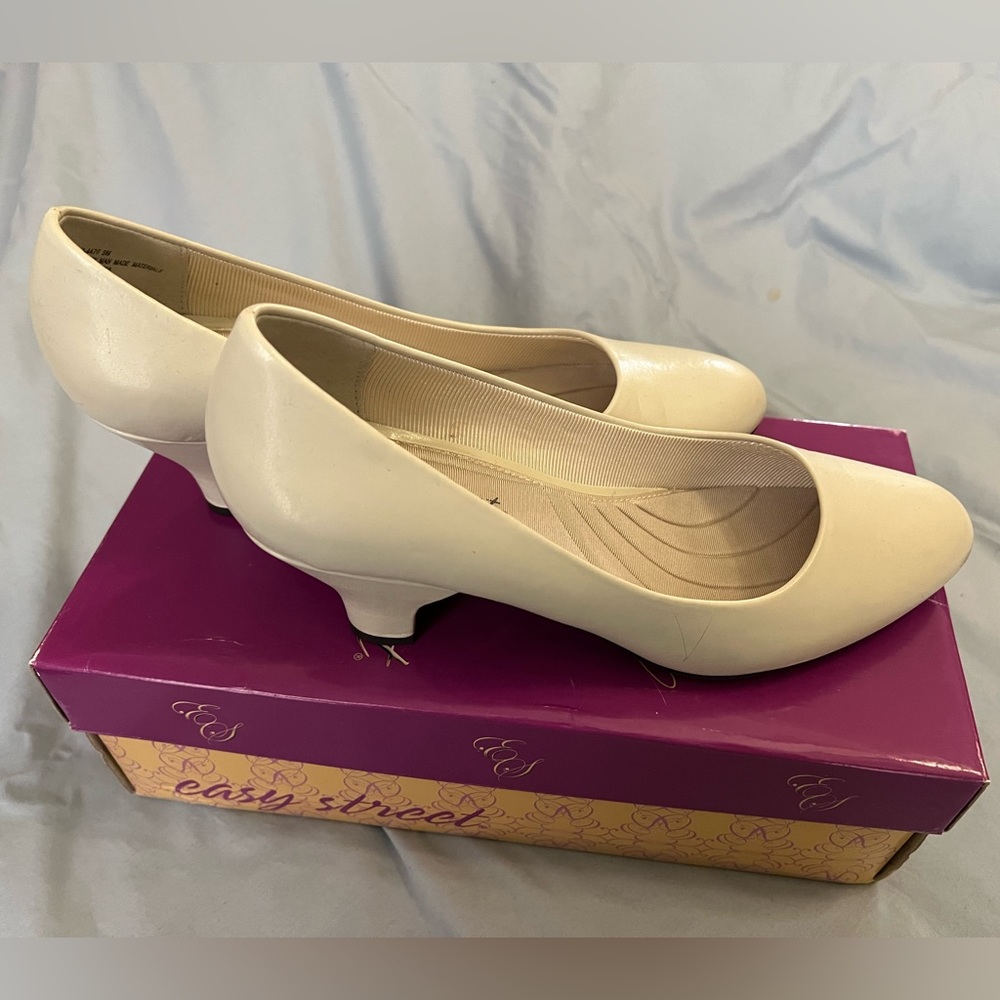 Easy Street Bone color